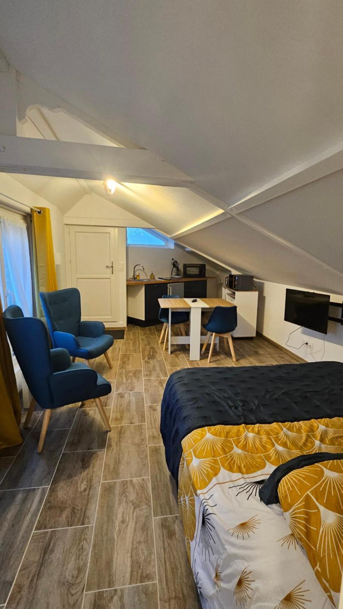 Studio De L'Hippodrome Mortagne-au-Perche Extérieur photo